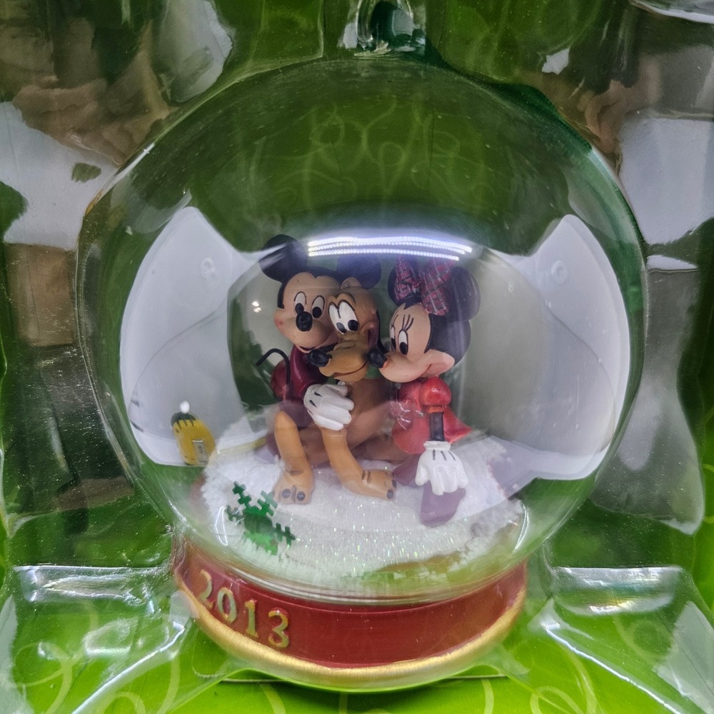 Disney Store 2013 Christmas Ornament Mickey Mouse Minnie Pluto Snow Globe NIB